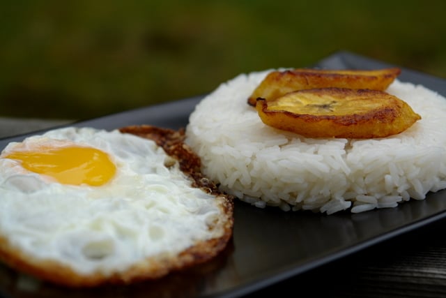 Arroz con huevo